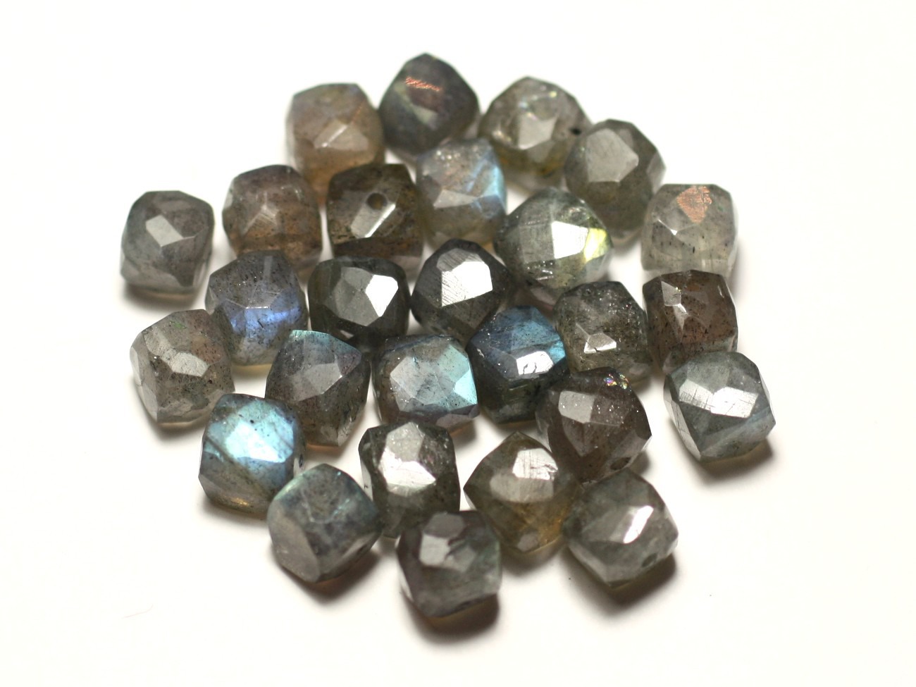 1pc - Perle de Pierre - Labradorite Cube Facetté 5-7mm perçage 1mm - 8741140020160 