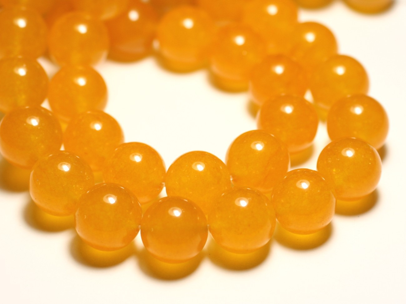 4pc - Perles de Pierre - Jade Boules 14mm Jaune Moutarde Safran -  8741140016705 