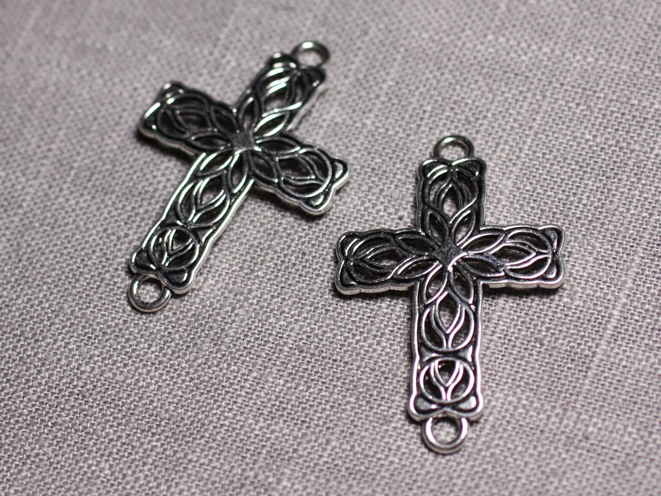2pc - Grands Connecteurs Pendentifs Boucles d'oreilles Métal Argenté Croix Celtique Arabesques 42mm - 4558550095374 