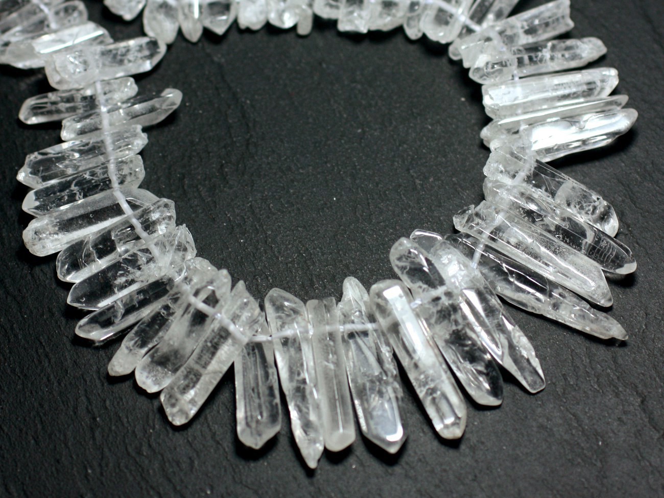 4pc - Perles de Pierre - Cristal Quartz Brut Pointes 12-36mm -  8741140007727 