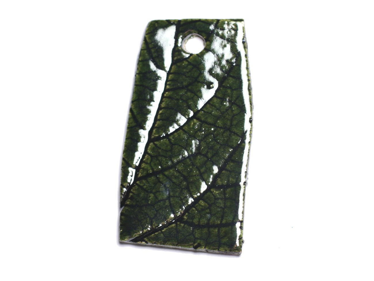N74 - Pendentif Porcelaine Céramique Nature Feuilles 51mm Vert Olive - 8741140004573 