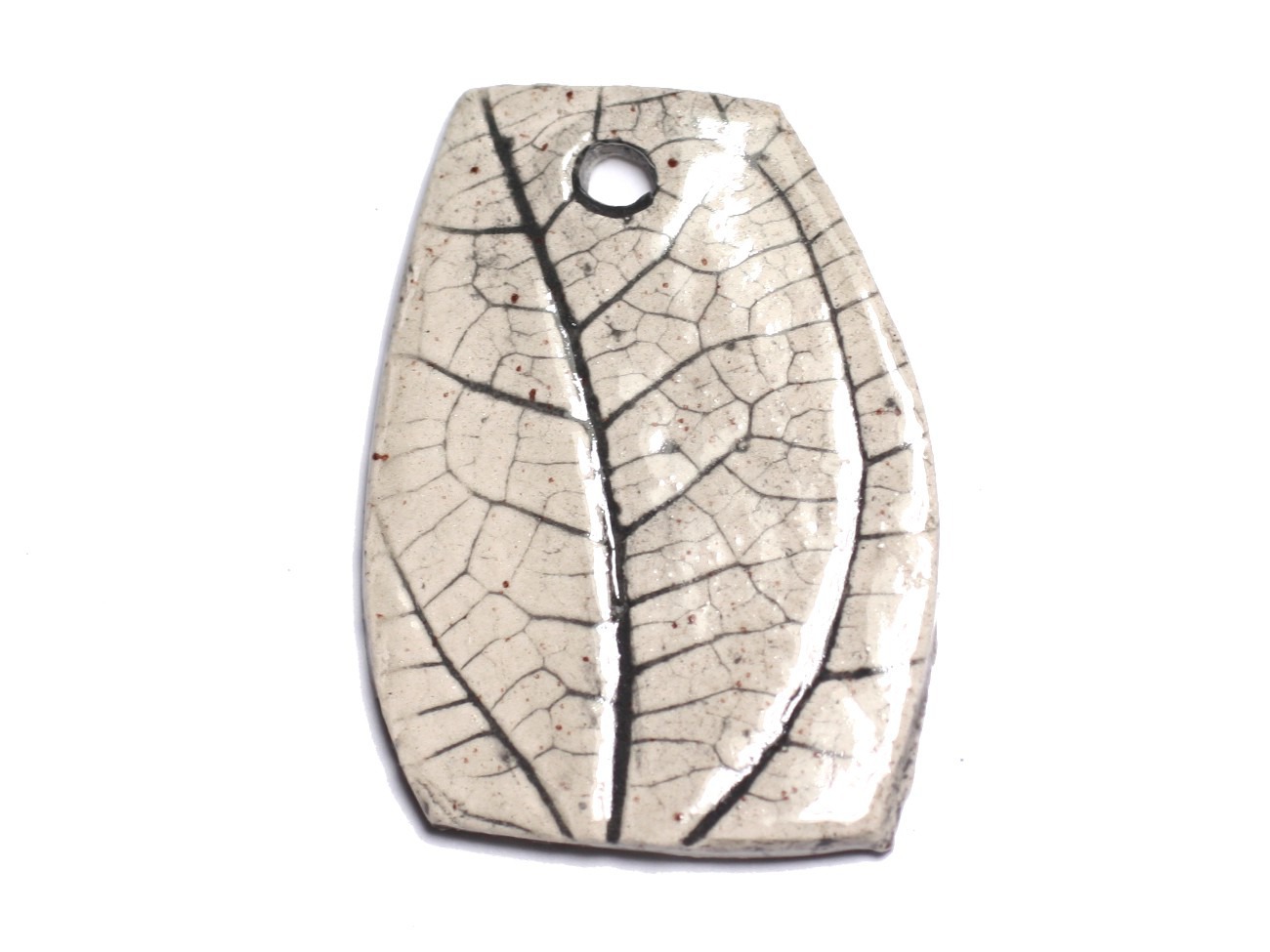 N76 - Pendentif Porcelaine Céramique Nature Feuilles 48mm Gris Beige Ecru - 8741140004597 