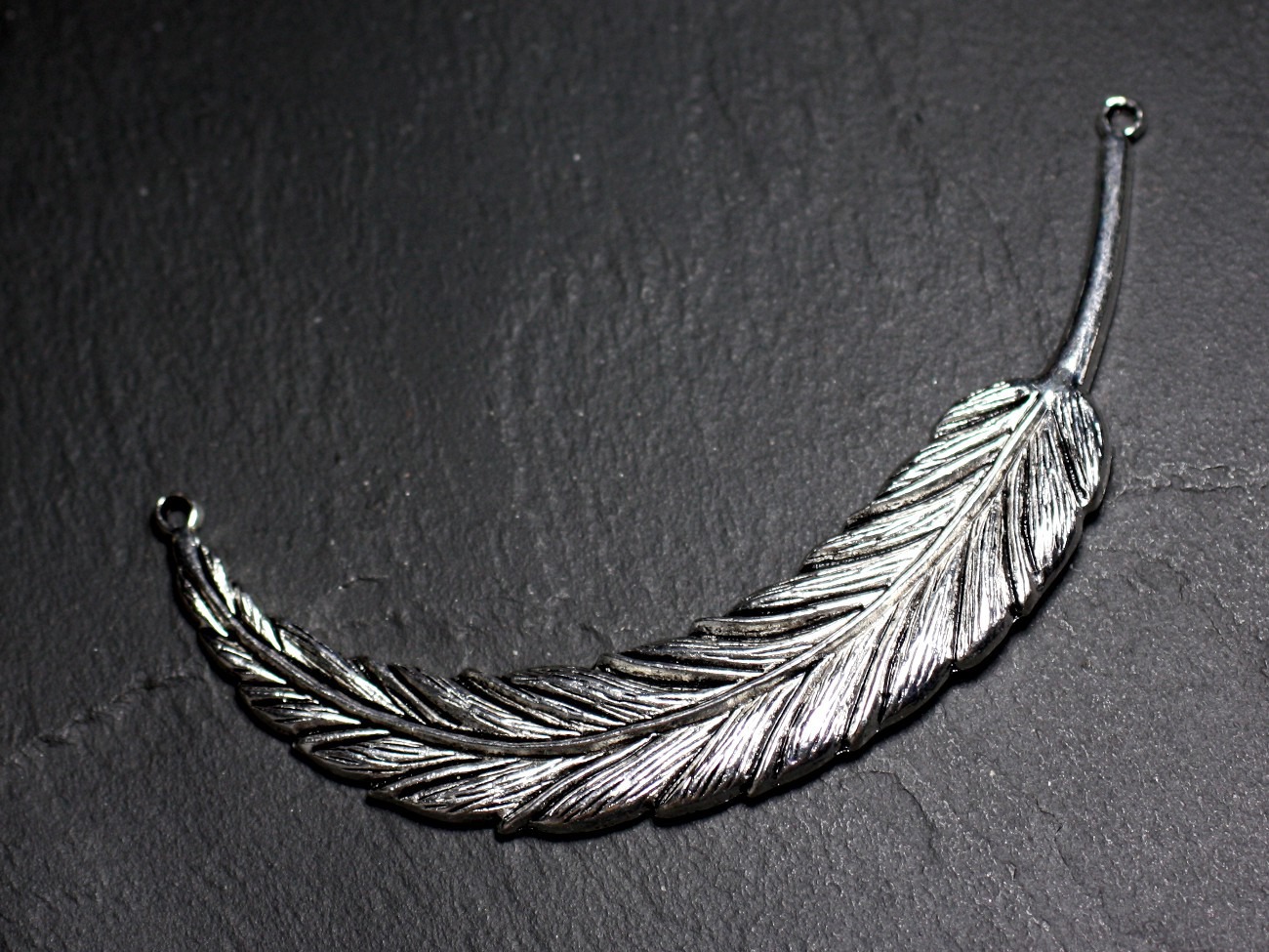 Grand Pendentif Connecteur Métal Argenté qualité Plume 9.5cm - 8741140003736 