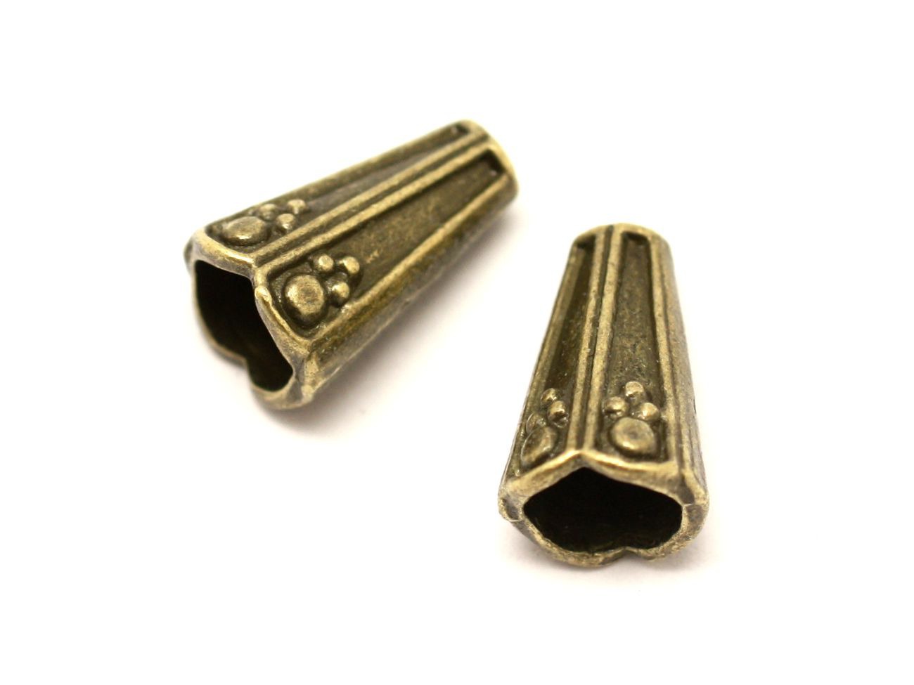 10pc - Apprêts Cônes coupelles Métal bronze ethnique 13x8mm - 8741140001794 