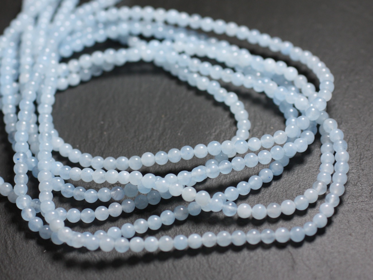 40pc - Perles de Pierre - Jade Boules 4mm Bleu clair -  4558550089595 