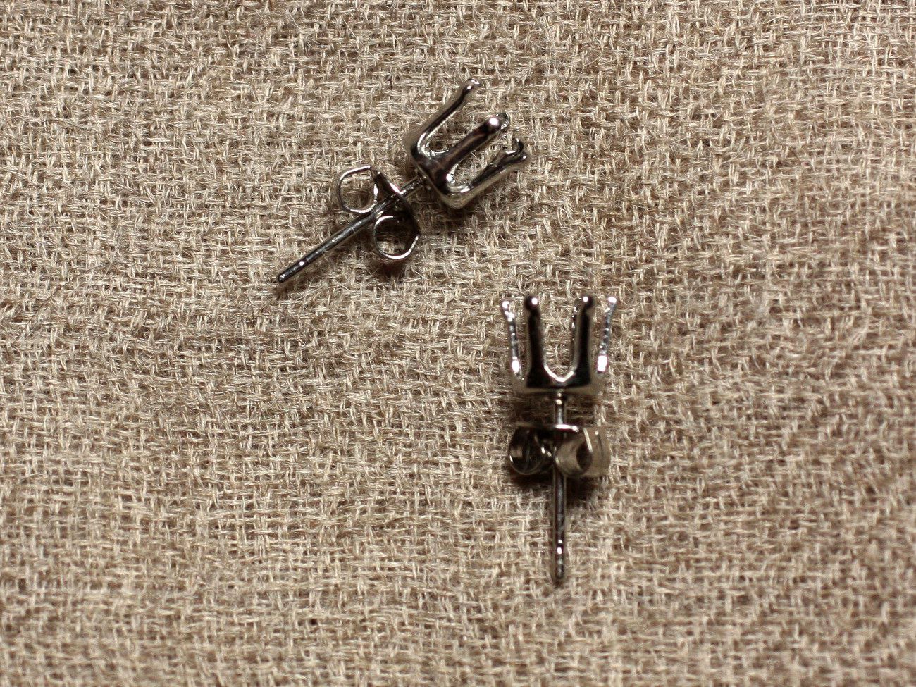 10pc - Clous Support BO Métal argenté Rhodium 15 x 4mm   4558550020772 