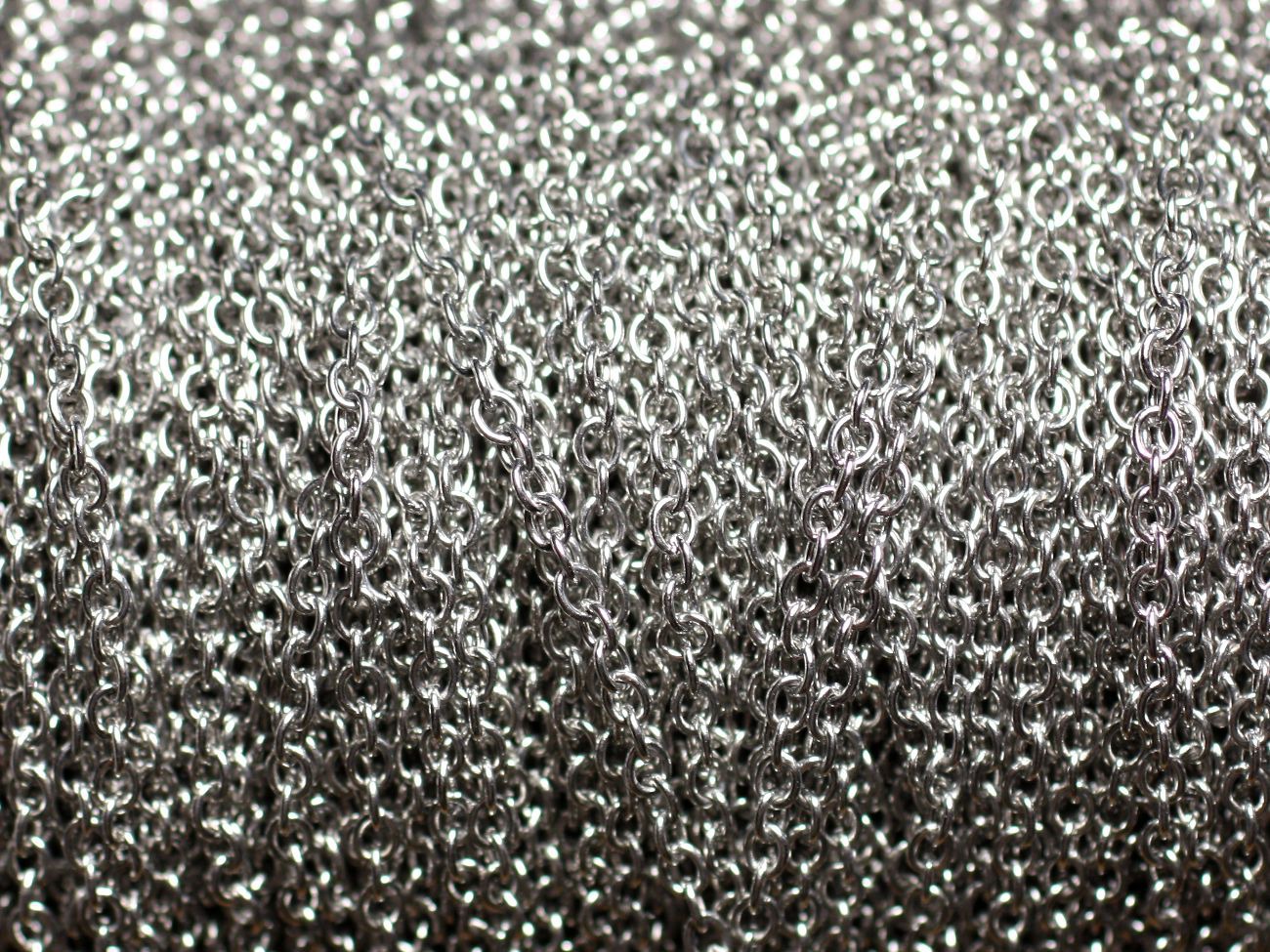 1 mètre - Chaîne Mailles Acier inoxydable 316L - Ovales 2.4x2x0.5mm - 4558550088475 