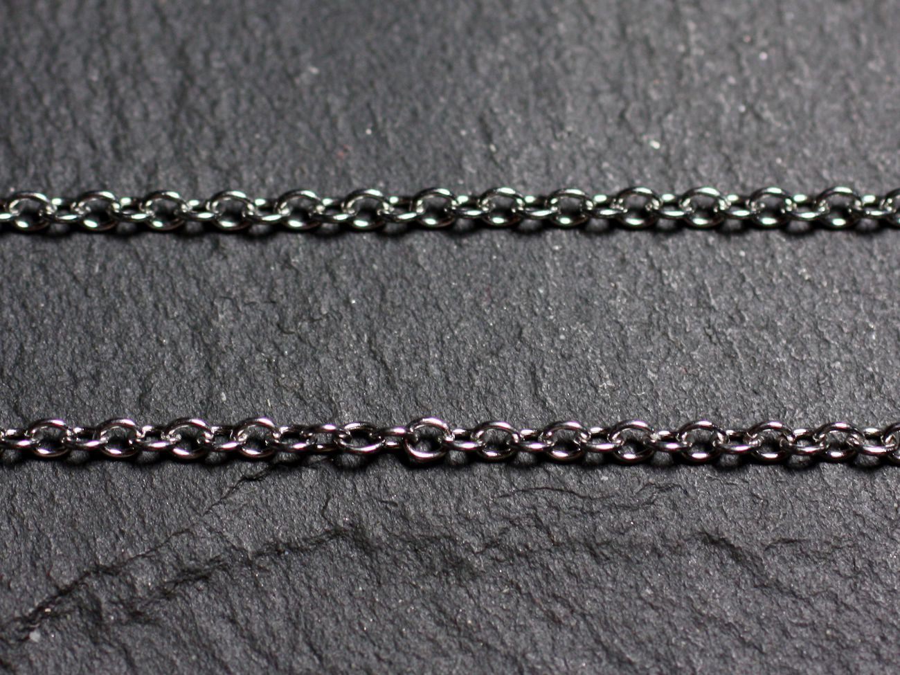 1 mètre - Chaîne Mailles Acier inoxydable 316L - Ovales 2.4x2x0.5mm - 4558550088475 