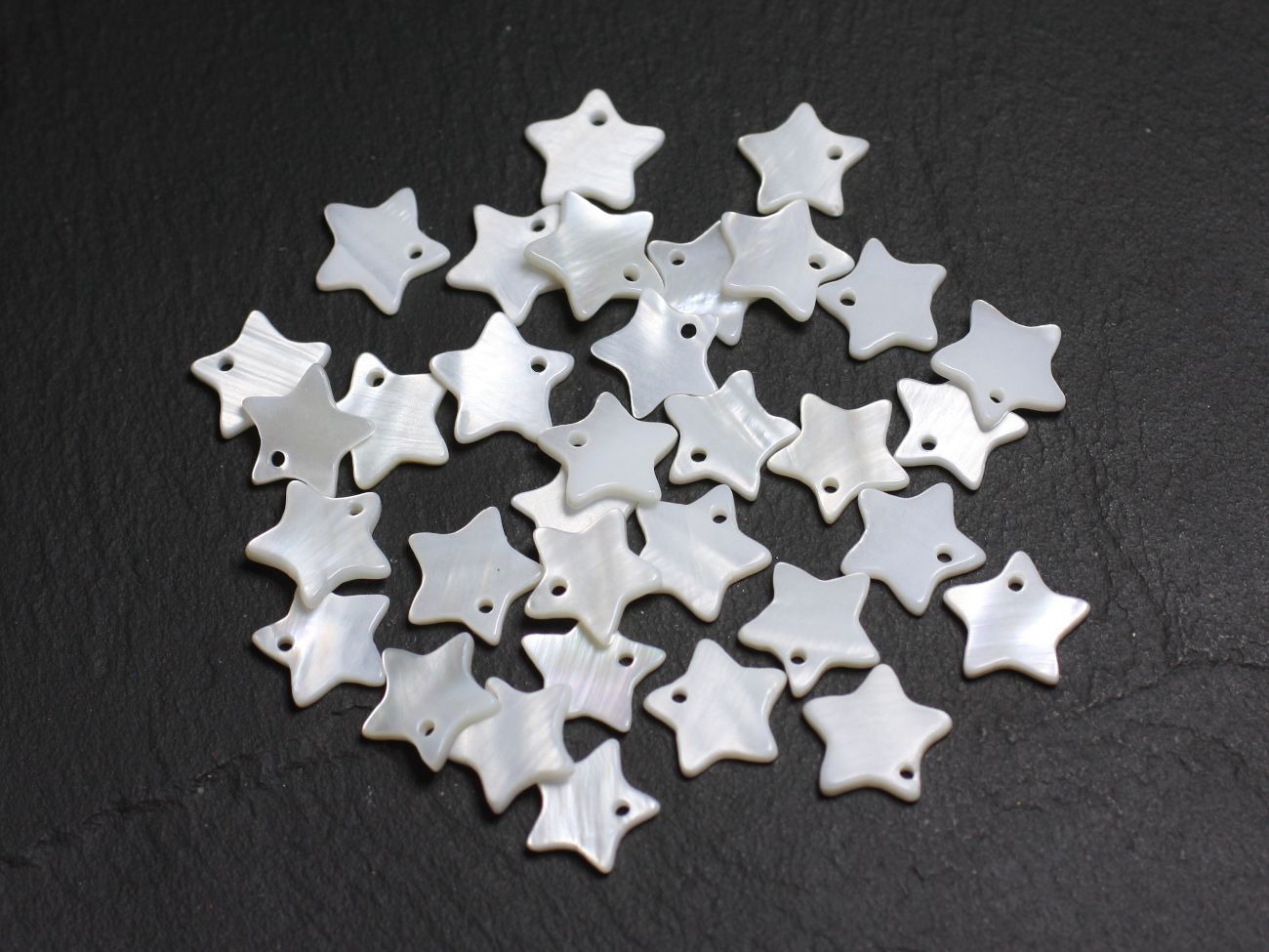 10pc - Pendentifs Breloques Nacre Blanche Etoiles 11-12mm - 4558550027795 