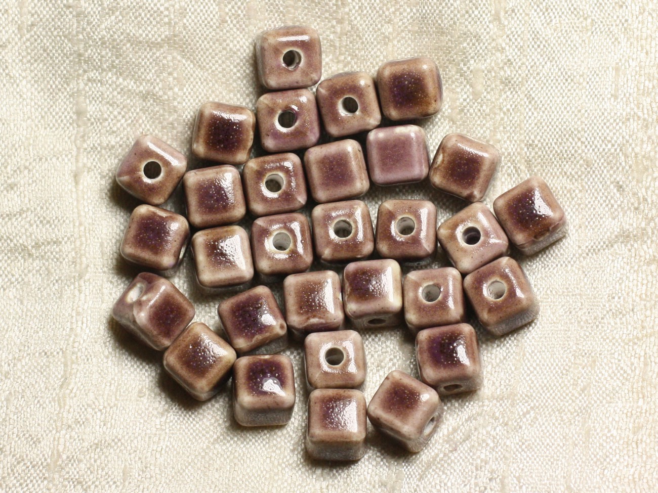 10pc - Perles Céramique Cubes 10mm Perçage 3mm Marron Violet   4558550005748 