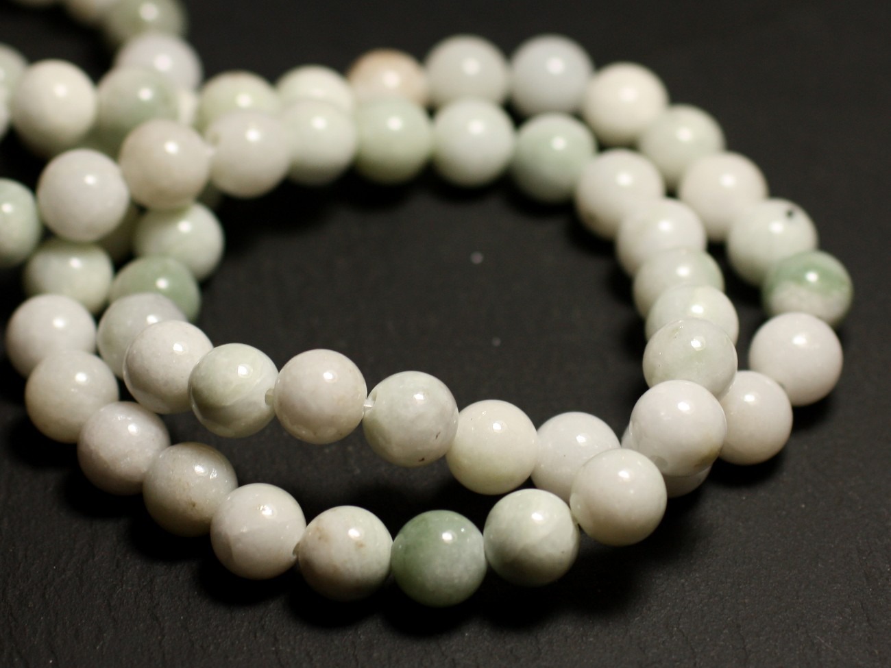 2pc - Grosses Perles de Pierre - Jade blanche et vert amande Boules 16mm   4558550009944 