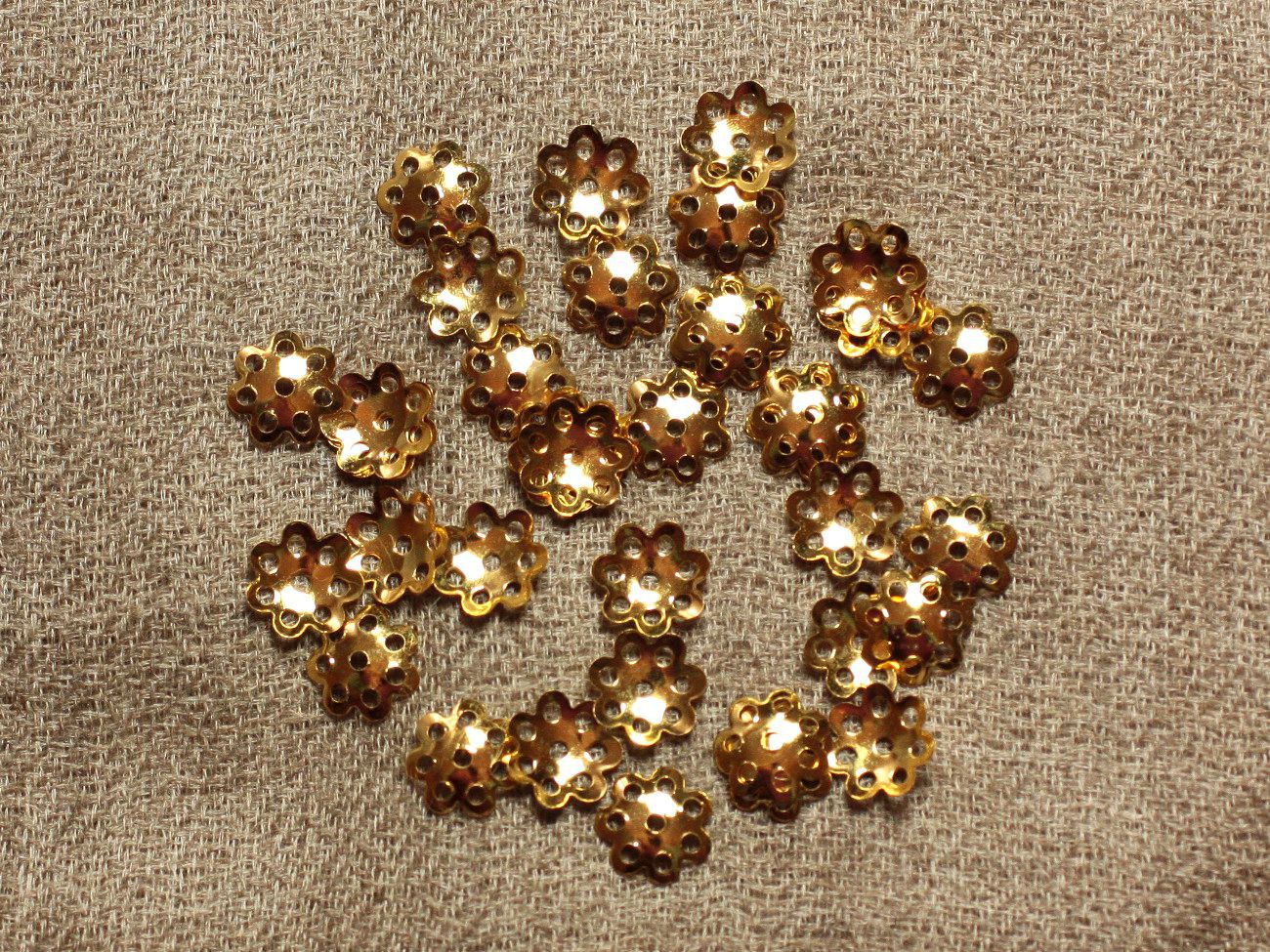 20pc - Coupelles Métal Doré 9x2mm -  4558550034434 