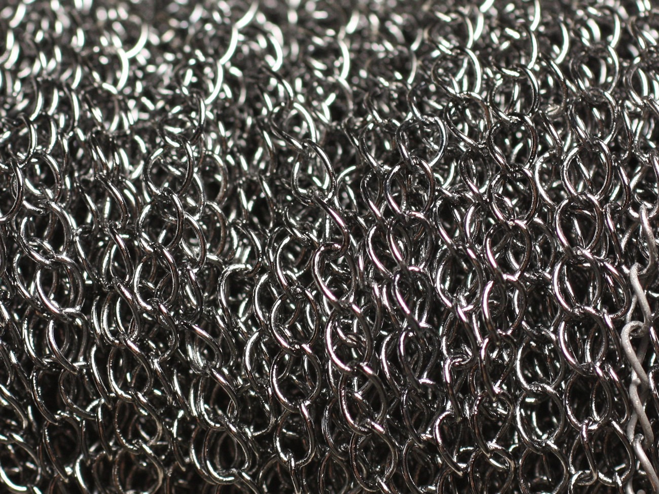 2 Mètres - Chaîne Métal Noir Qualité Mailles Ovales 5 x 3.5mm   4558550002181 