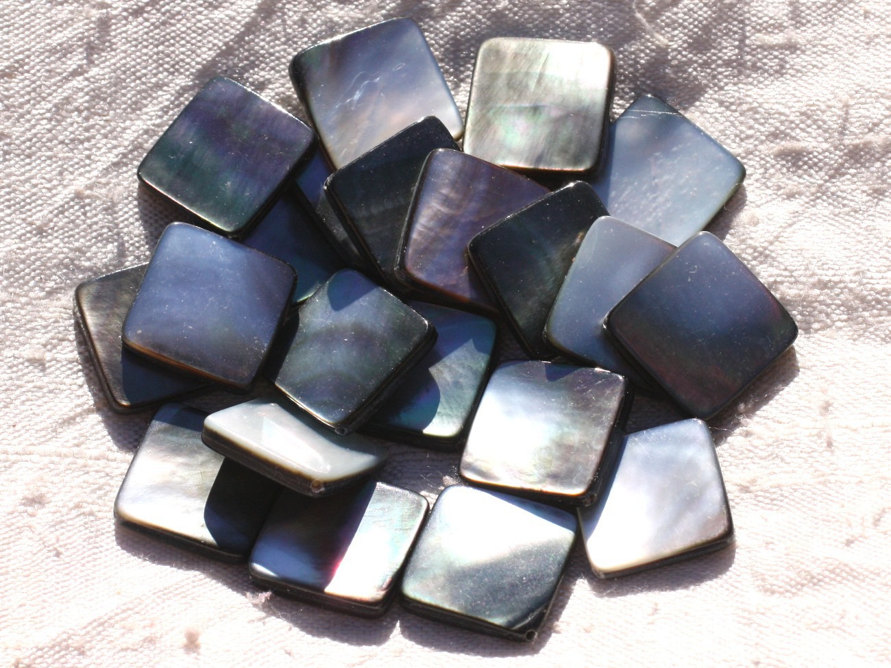 2pc - Perles Nacre noire naturelle - Losanges 19x15mm   4558550014917 