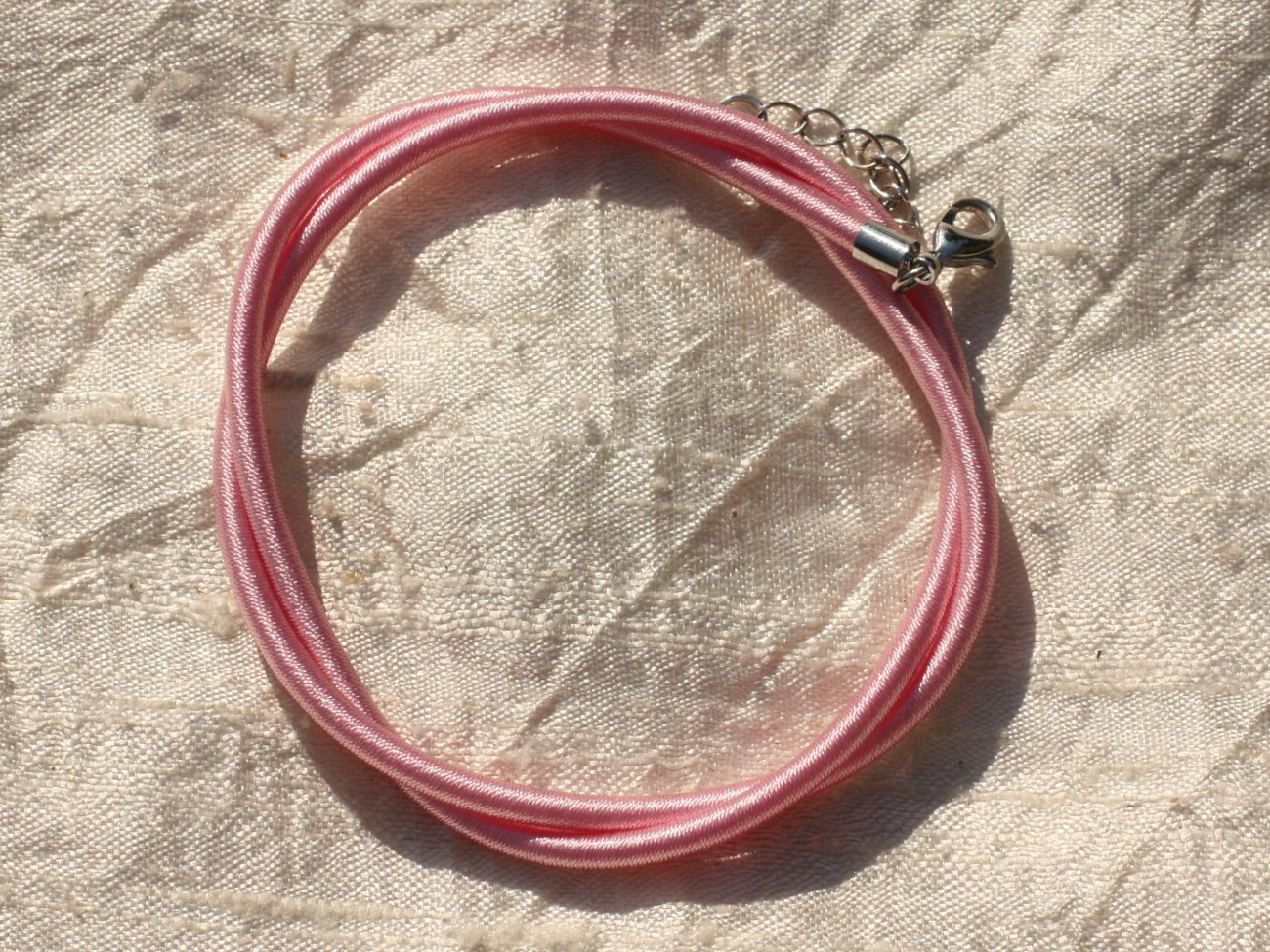 1pc - Collier Tour de cou Soie 3mm Rose clair 46cm   4558550017239 