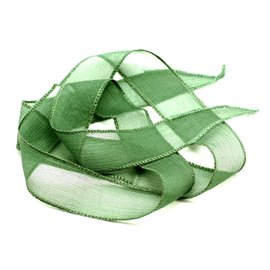 1pc - Collar con cinta de seda teñida a mano 85 x 2,5 cm Verde abeto (ref SOIE163) 4558550001726 