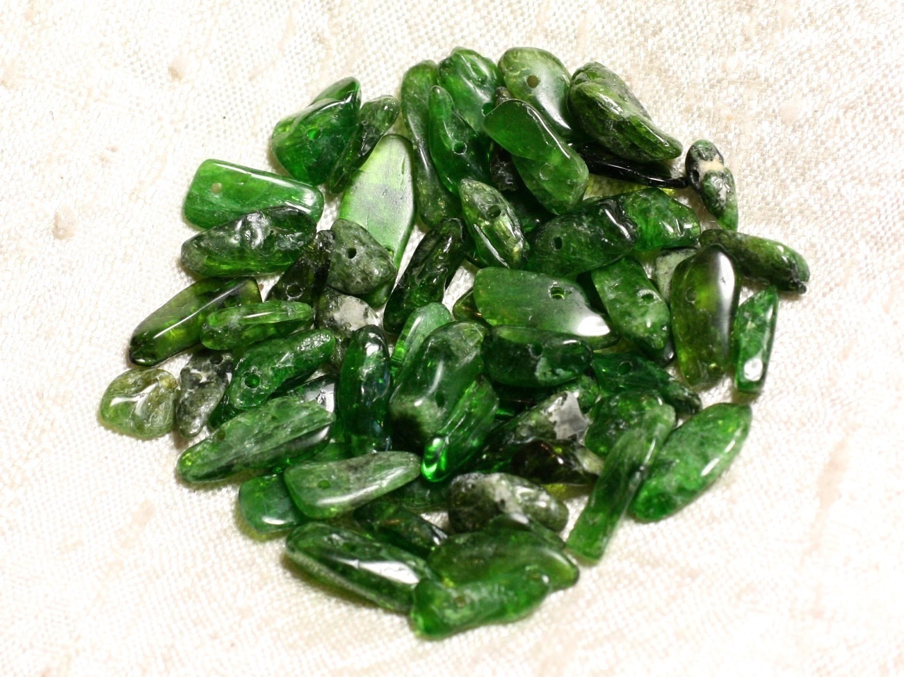 10pc - Perles de Pierre - Diopside Verte Rocailles Chips Batonnets 10-18mm   4558550002648