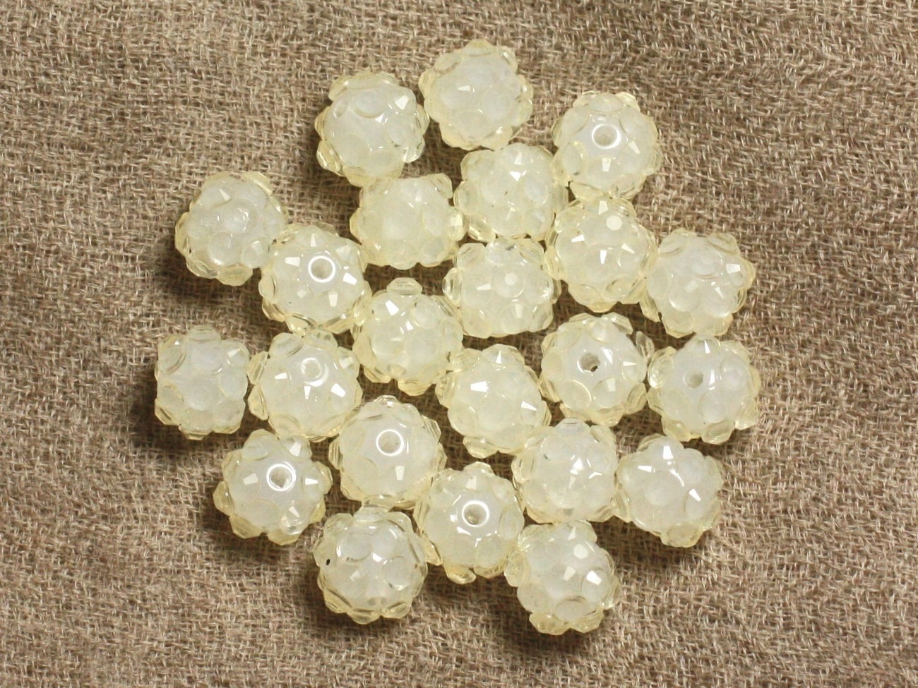 10pc - Perles Shamballas Résine 10x8mm Blanc Crème Transparent   4558550008060