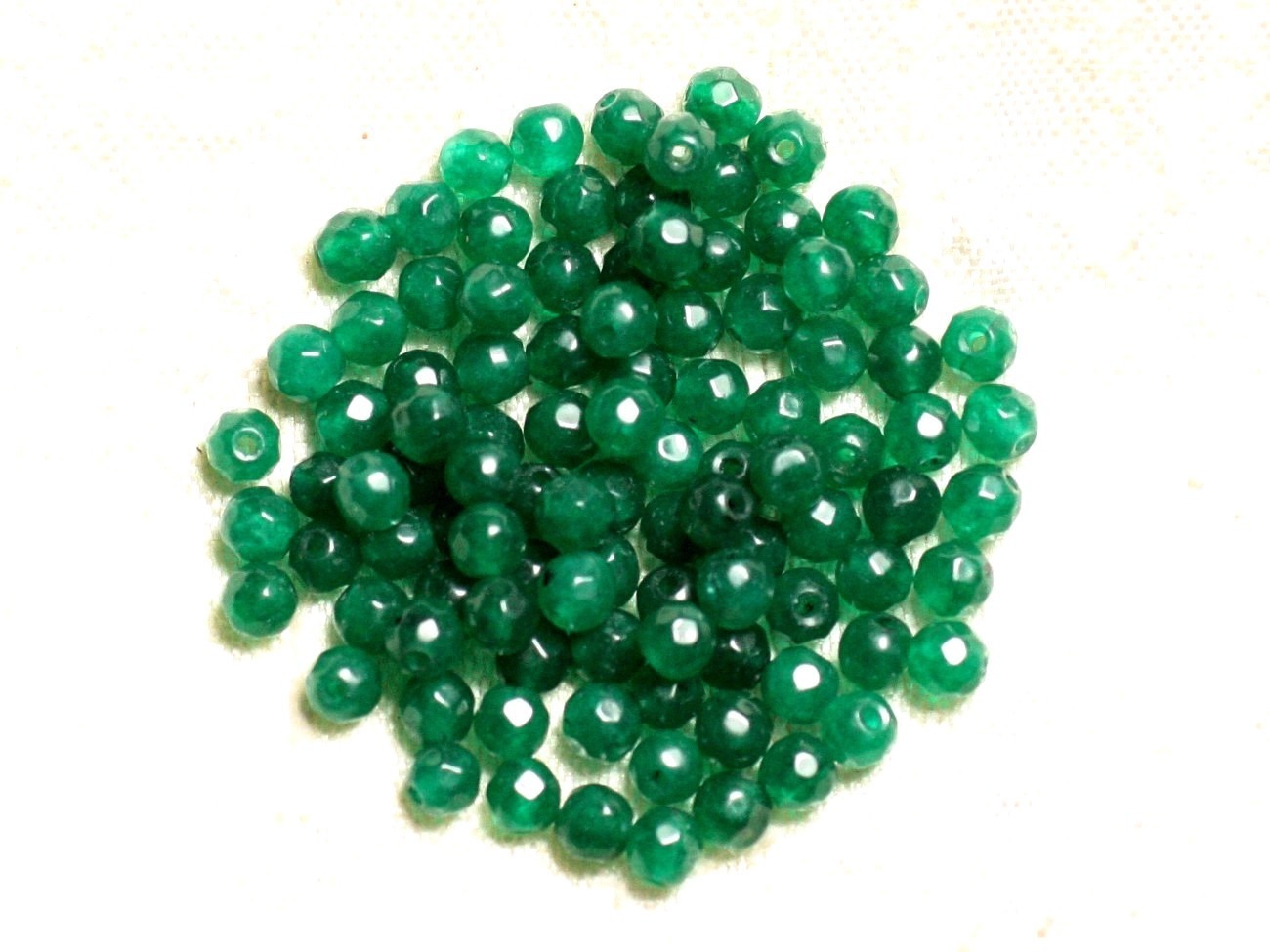 20pc - Perles de Pierre - Jade Boules Facettées 4mm Vert  4558550008701 