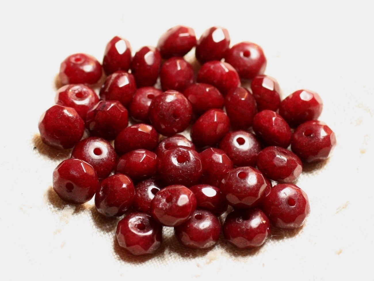 10pc - Perles de Pierre - Jade Rouge Bordeaux Rondelles Facettées 8x5mm   4558550009005