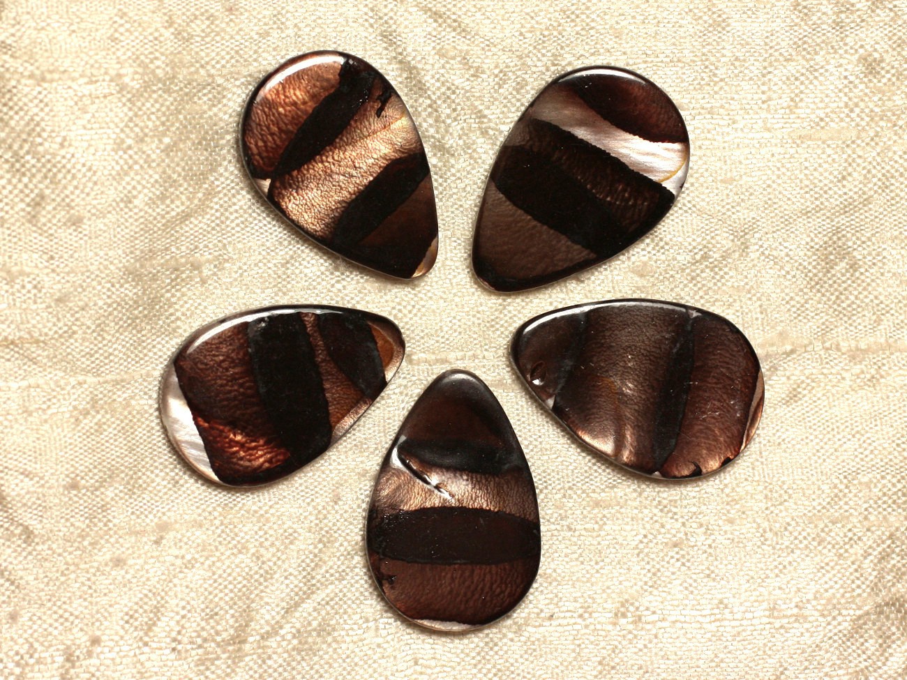 4pc - Perles de Nacre Gouttes 30x20mm Marron Zébré  4558550031914 