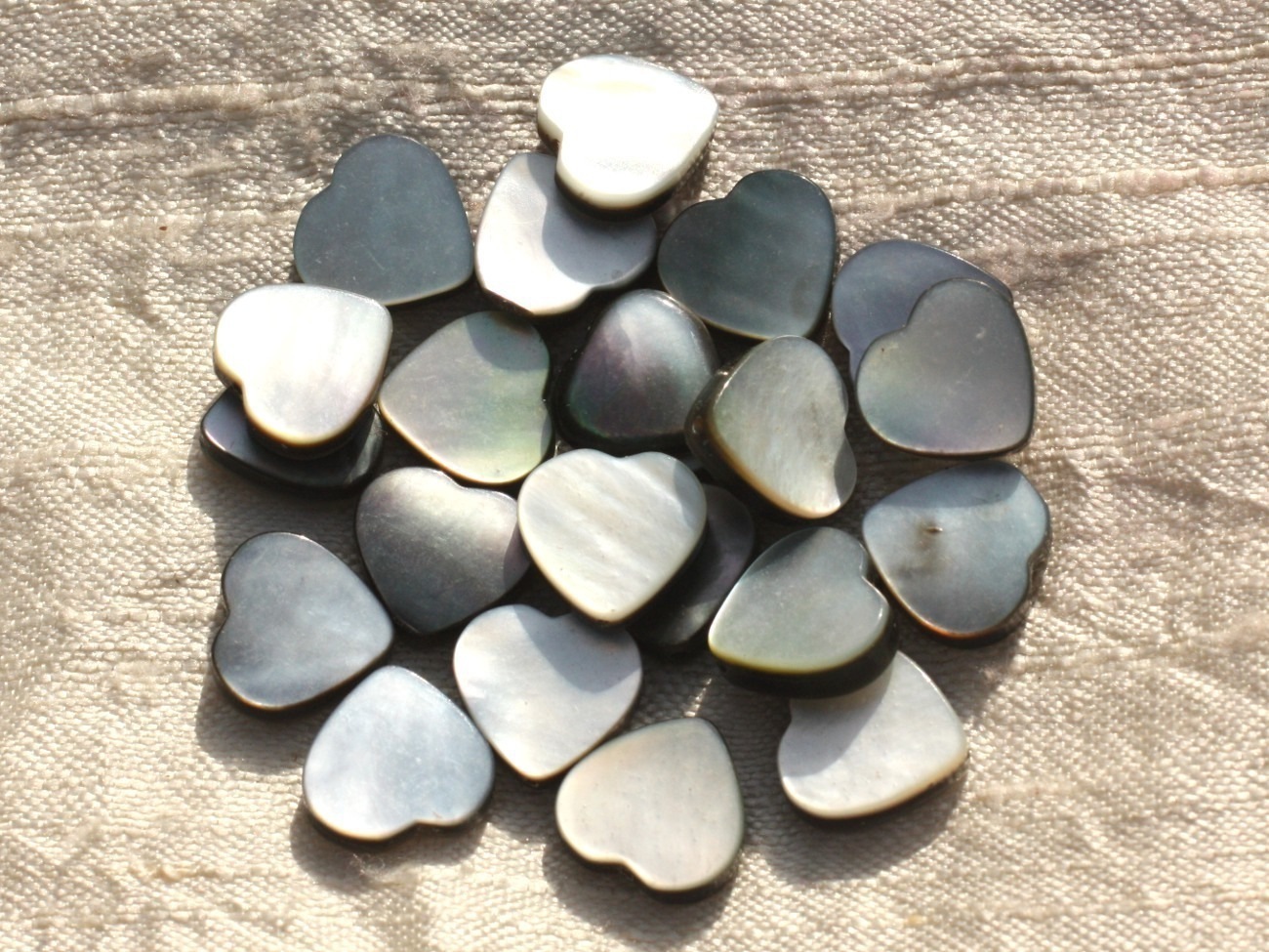 2pc - Perles Nacre noire naturelle - Coeurs 12mm   4558550015839