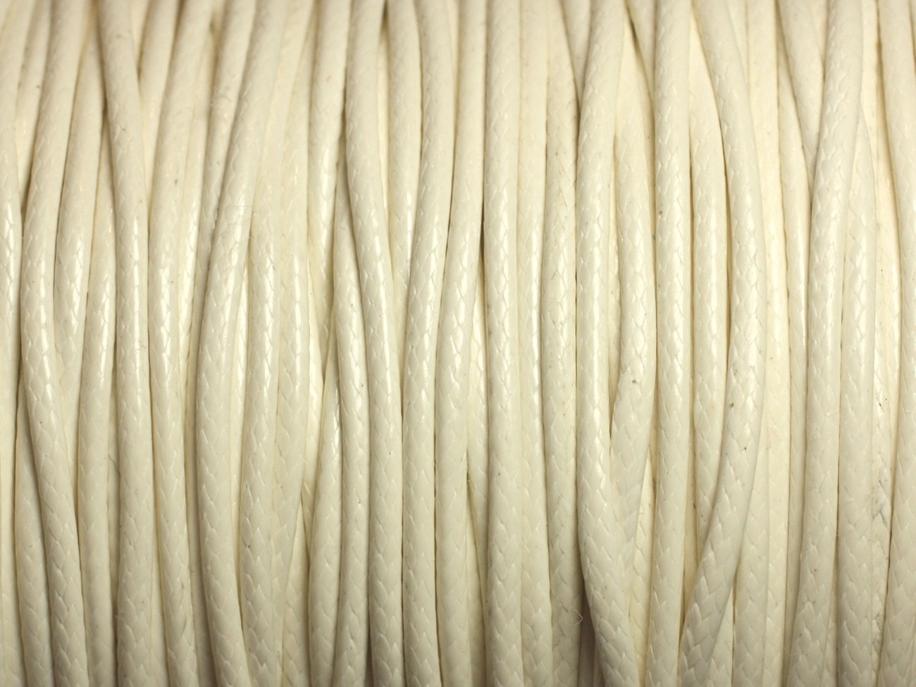 5 mètres - Cordon Coton Ciré 2mm Blanc   4558550016072 