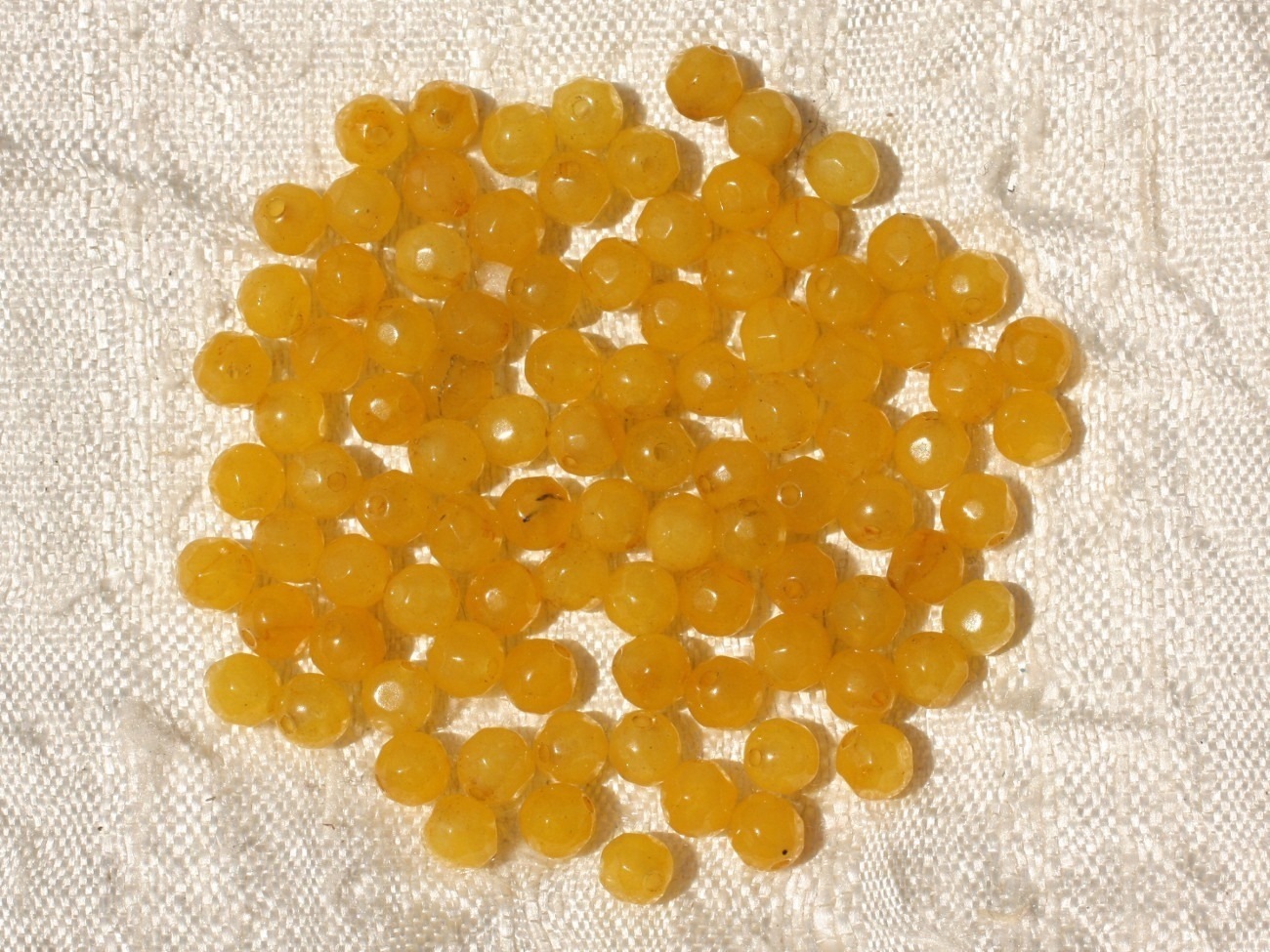 20pc - Perles de Pierre - Jade Jaune Boules Facettées 4mm   4558550017154