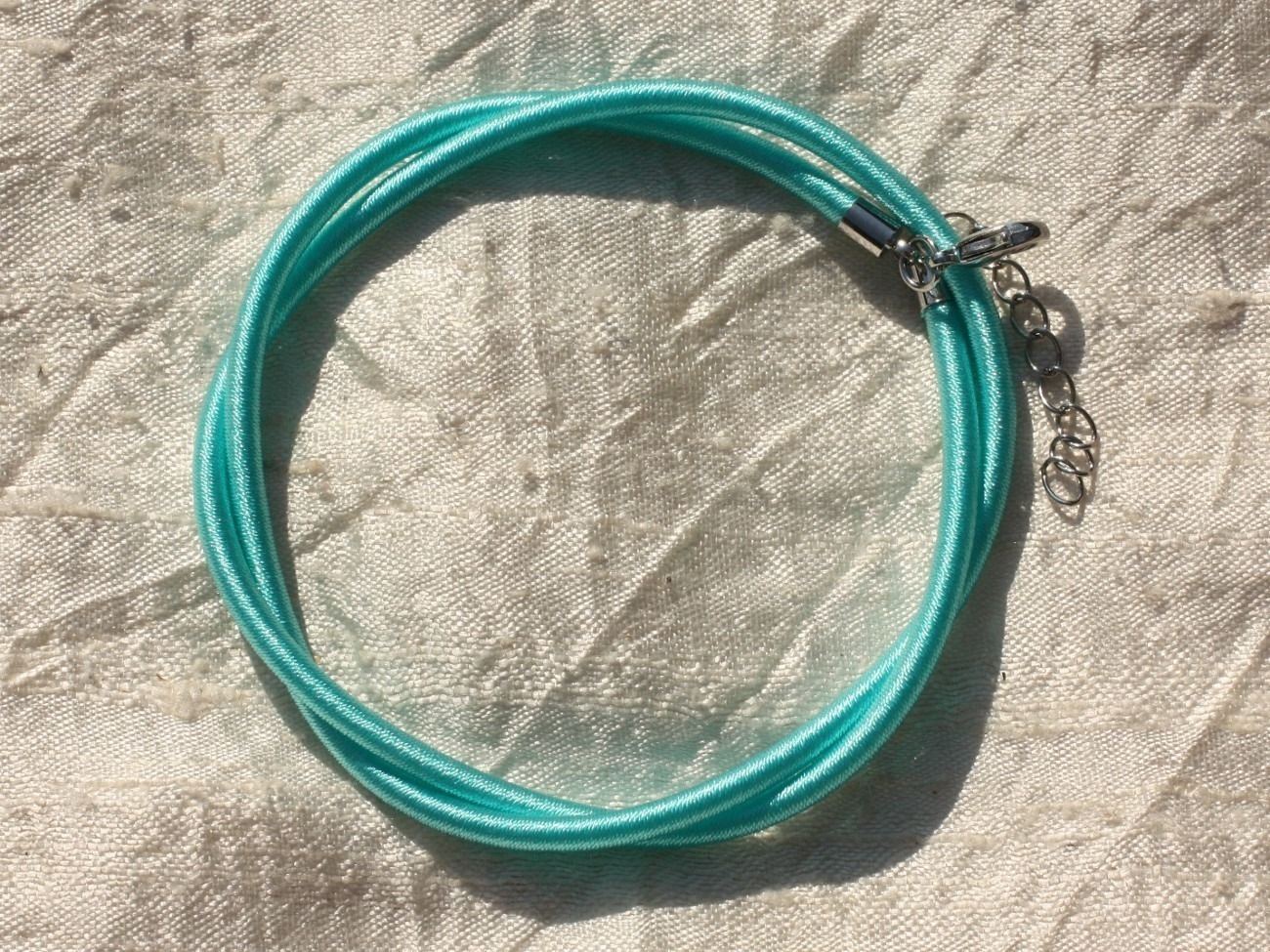 1pc - Collier Tour de cou 46cm Tissu Satin Soie Rond 3mm Bleu Turquoise - 4558550017796