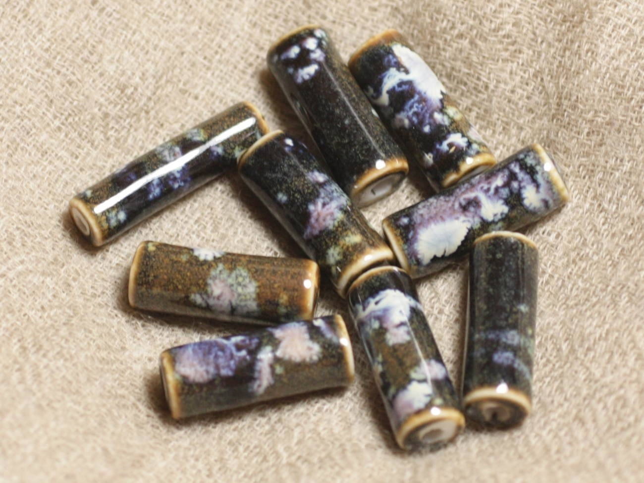 6pc - Perles Céramique Porcelaine - Colonnes Tubes 20x8mm Noir Blanc Mauve  4558550018151 