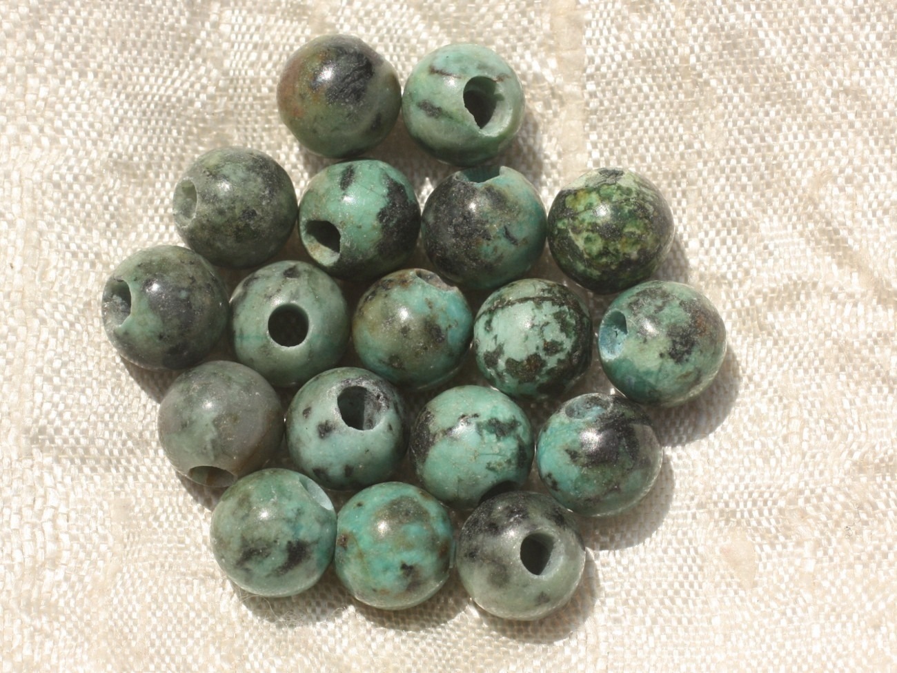 2pc - Perles de Pierre Perçage 2.5mm - Turquoise Afrique 8mm   4558550020123