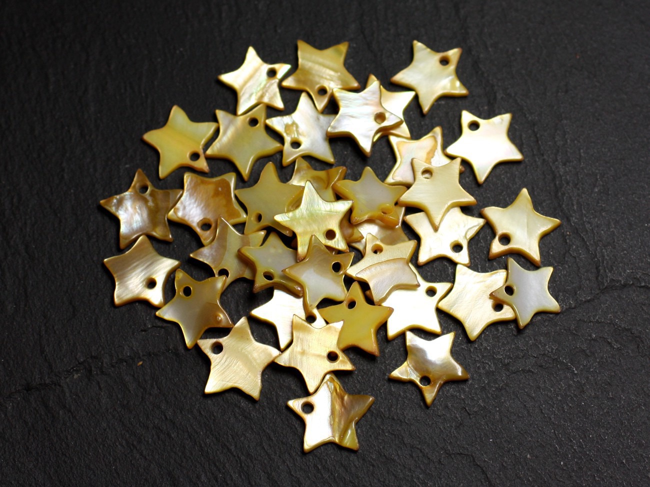 10pc - Pendentifs Breloques Nacre Jaune Doré Etoiles 12mm   4558550021816