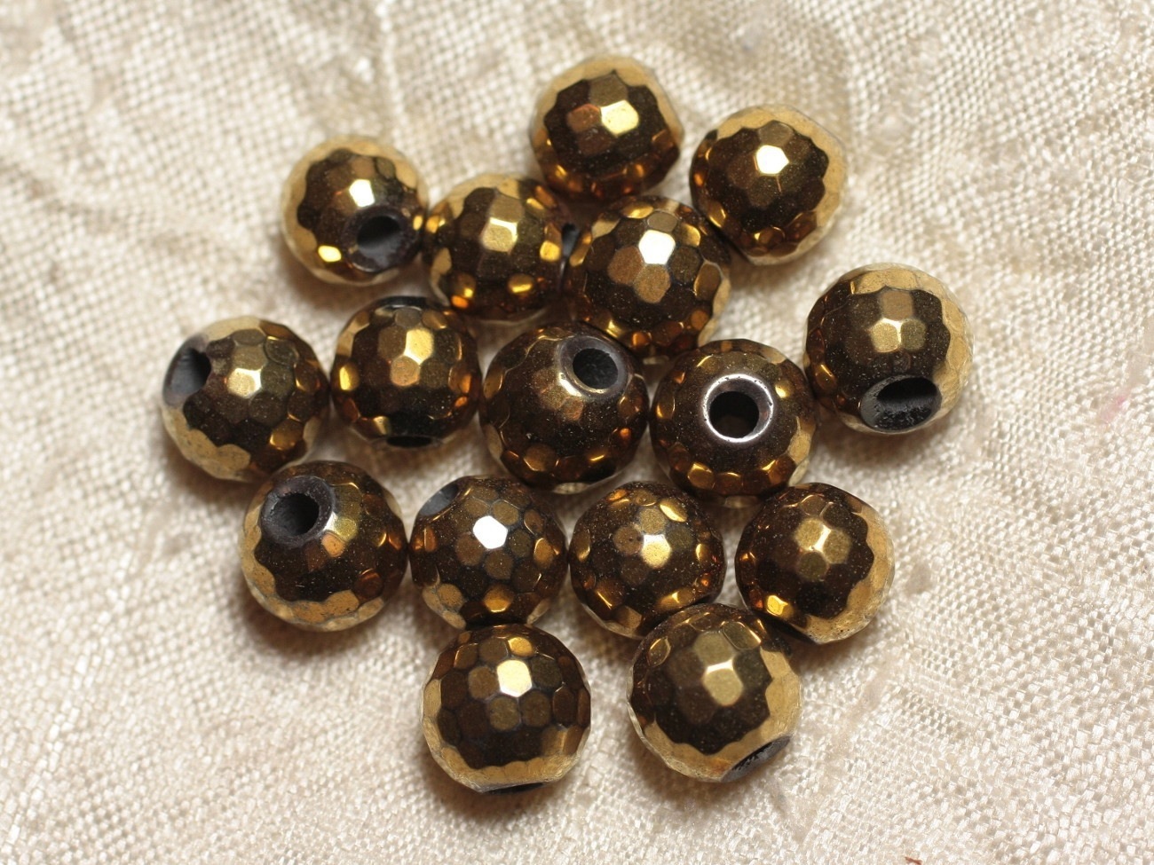 4pc - Perles de Pierre Perçage 2.5mm - Hématite Dorée Facettée 10mm   4558550024732