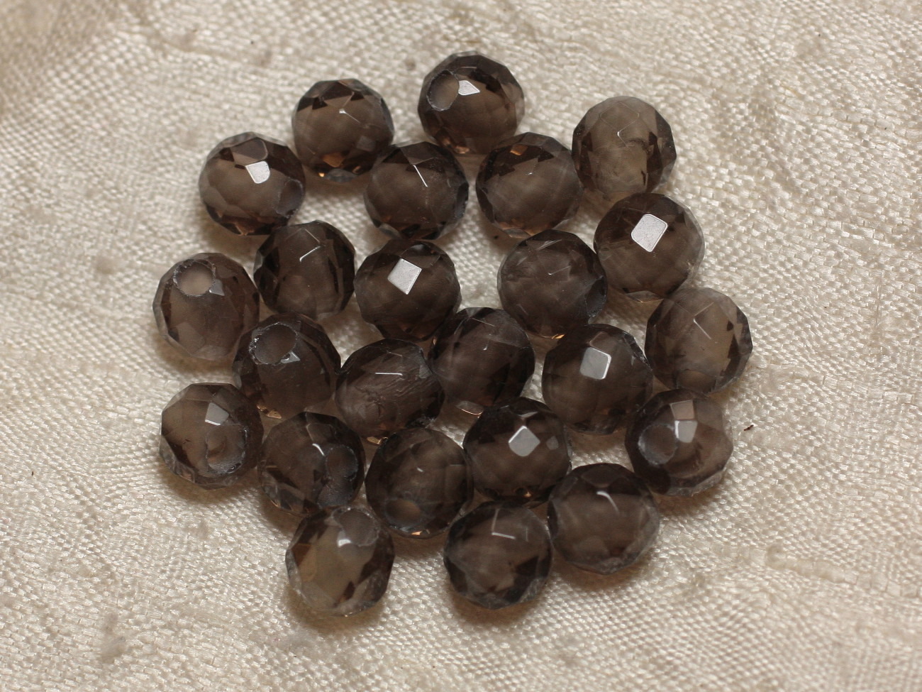 2pc - Perles de Pierre Perçage 2.5mm - Quartz Fumé Facetté 8mm  4558550025234