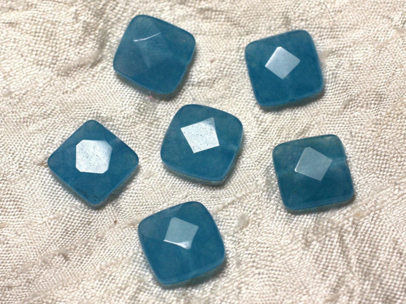 2pc - Perles de Pierre - Jade Carrés Facettés 14mm Bleu  4558550029904 