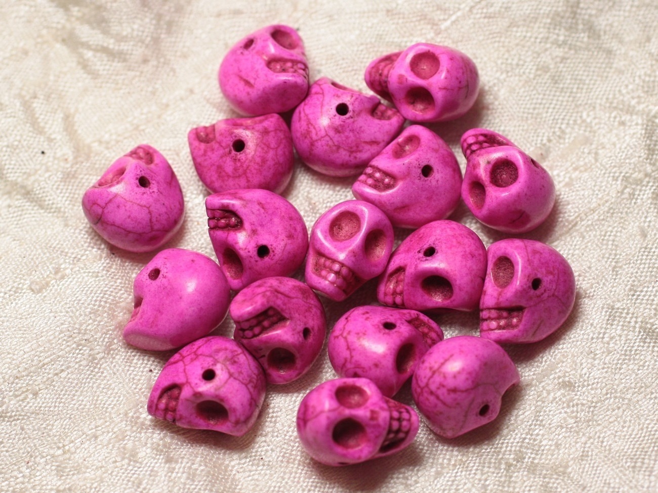 10pc - Perles Crânes Têtes de Mort Turquoise Synthèse 14mm Rose  4558550030252