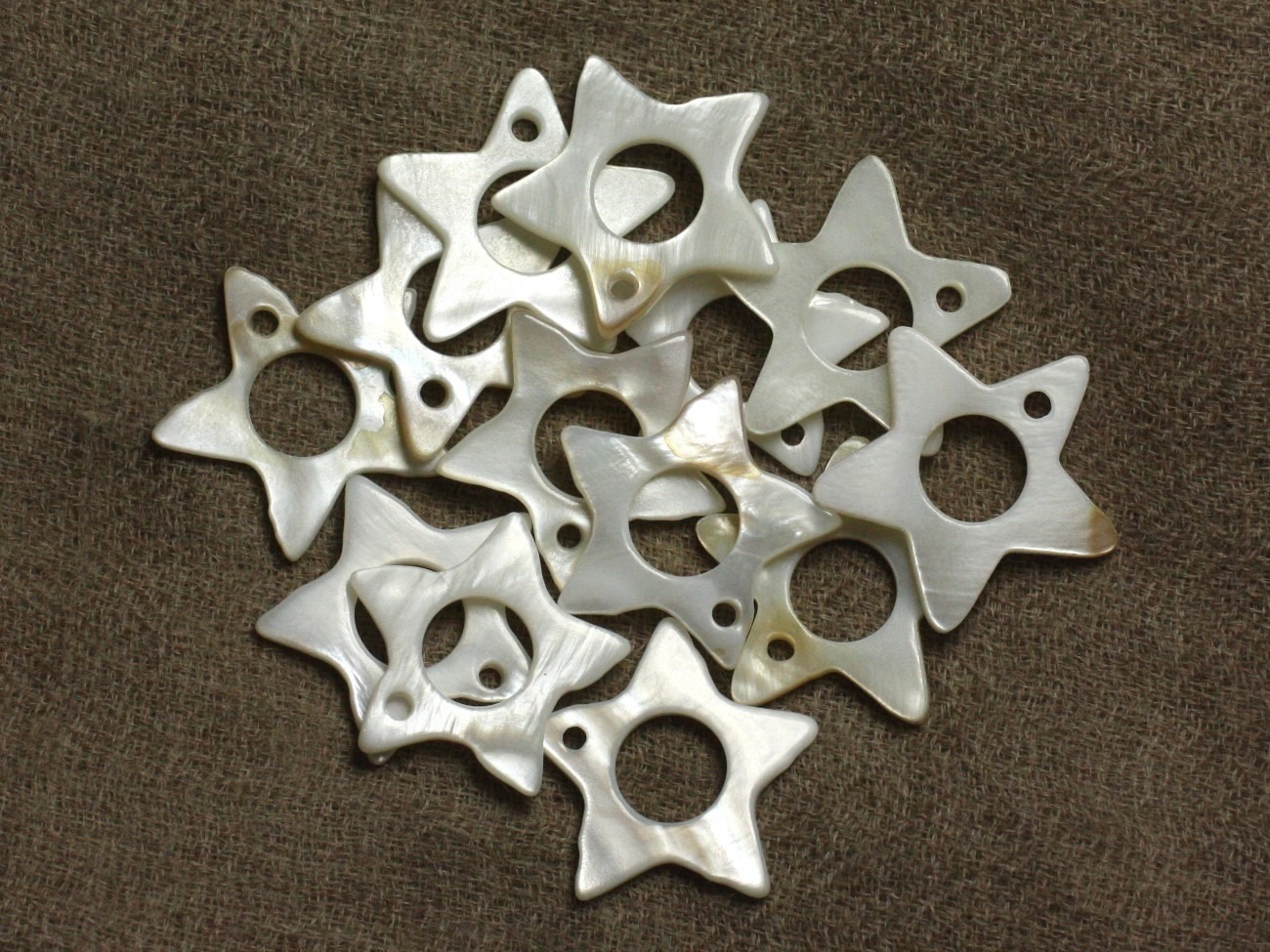 10pc - Perles Breloques Pendentifs Nacre Etoiles 24mm   4558550030429