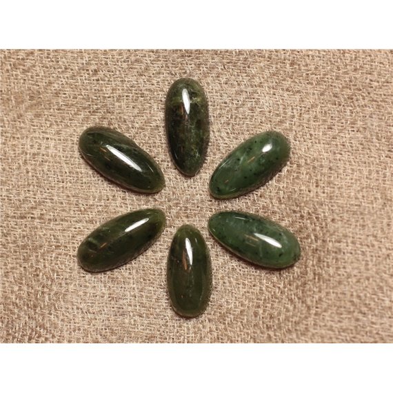 Cabochon de Pierre - Jade Canada Néphrite - Goutte 15x7mm  4558550031242