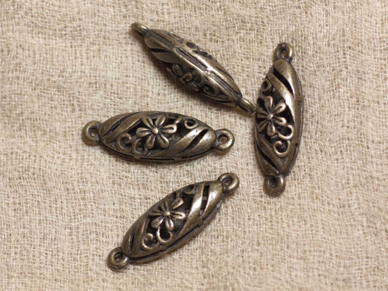 2pc - Perles Connecteurs Métal Bronze Fleurs Filigranes- 30mm  4558550032720