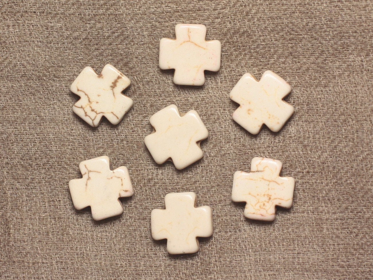 10pc - Perles de Pierre - Turquoise synthèse reconstituée Croix 15mm blanc - 4558550033338 