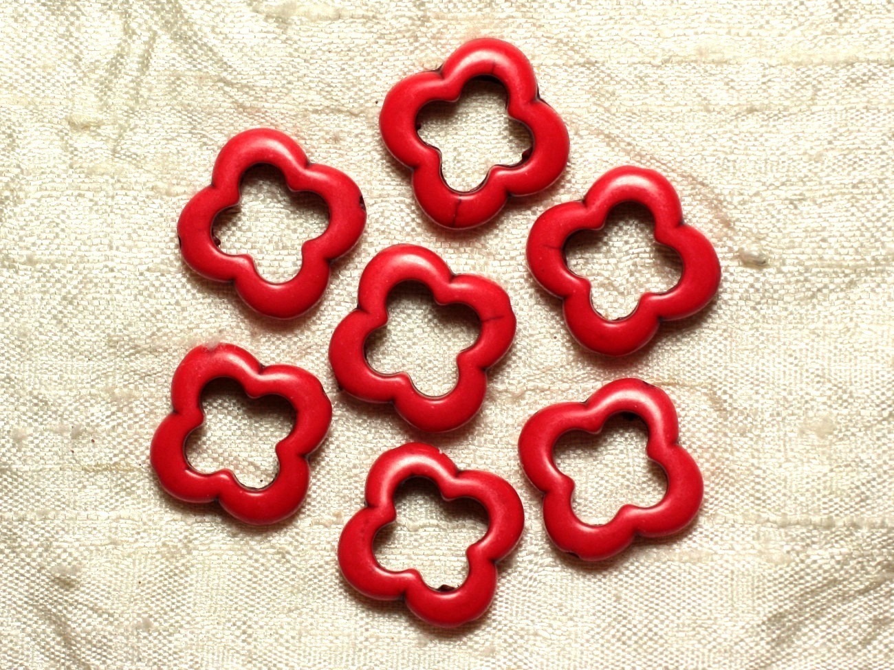 10pc - Perles Turquoise de Synthèse Fleurs 20mm Rouges   4558550033383