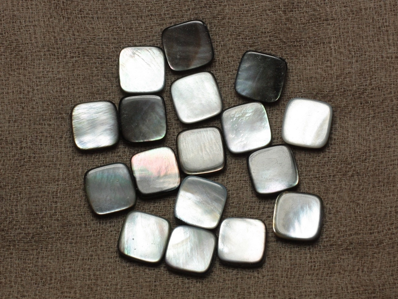 4pc - Perles Nacre Noire naturelle Carrés 12mm - 4558550033550