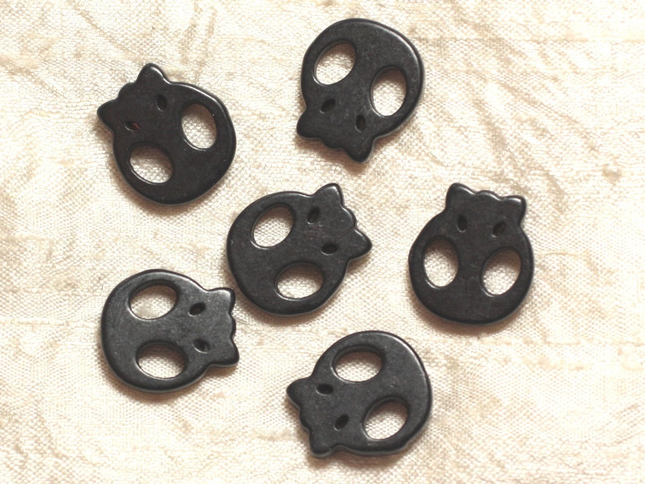 5pc - Perles Tête de Mort Crâne Noires 20mm  4558550034540