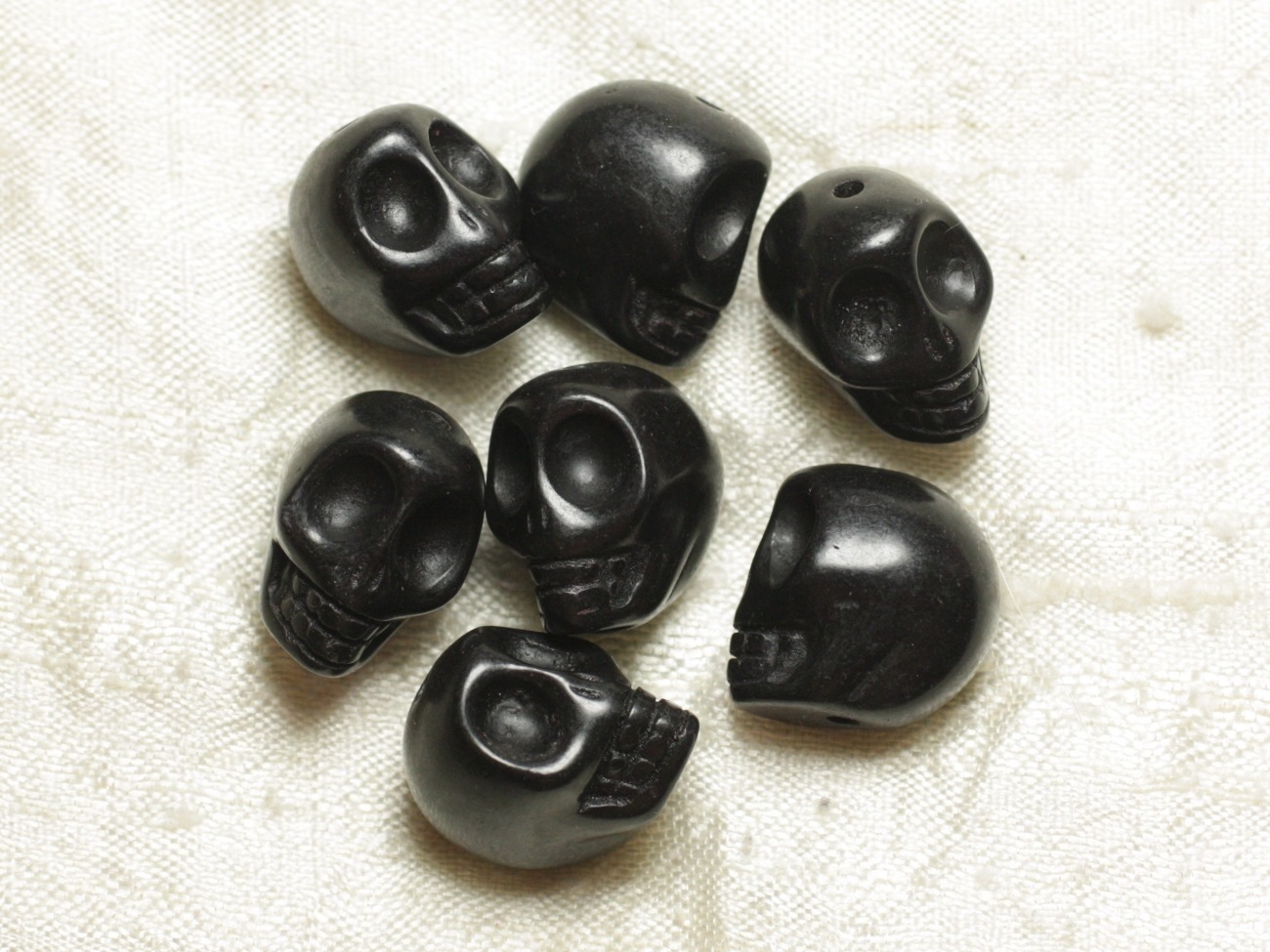 10pc - Perles Crâne Tête de Mort 12mm Noir  4558550034892 