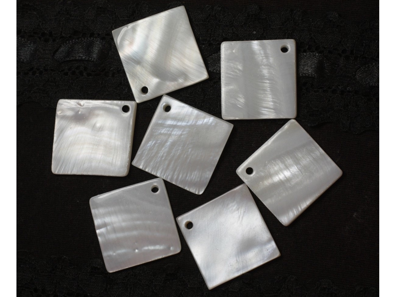 2pc - Perles Breloques Nacre Losanges 25 mm  4558550037893