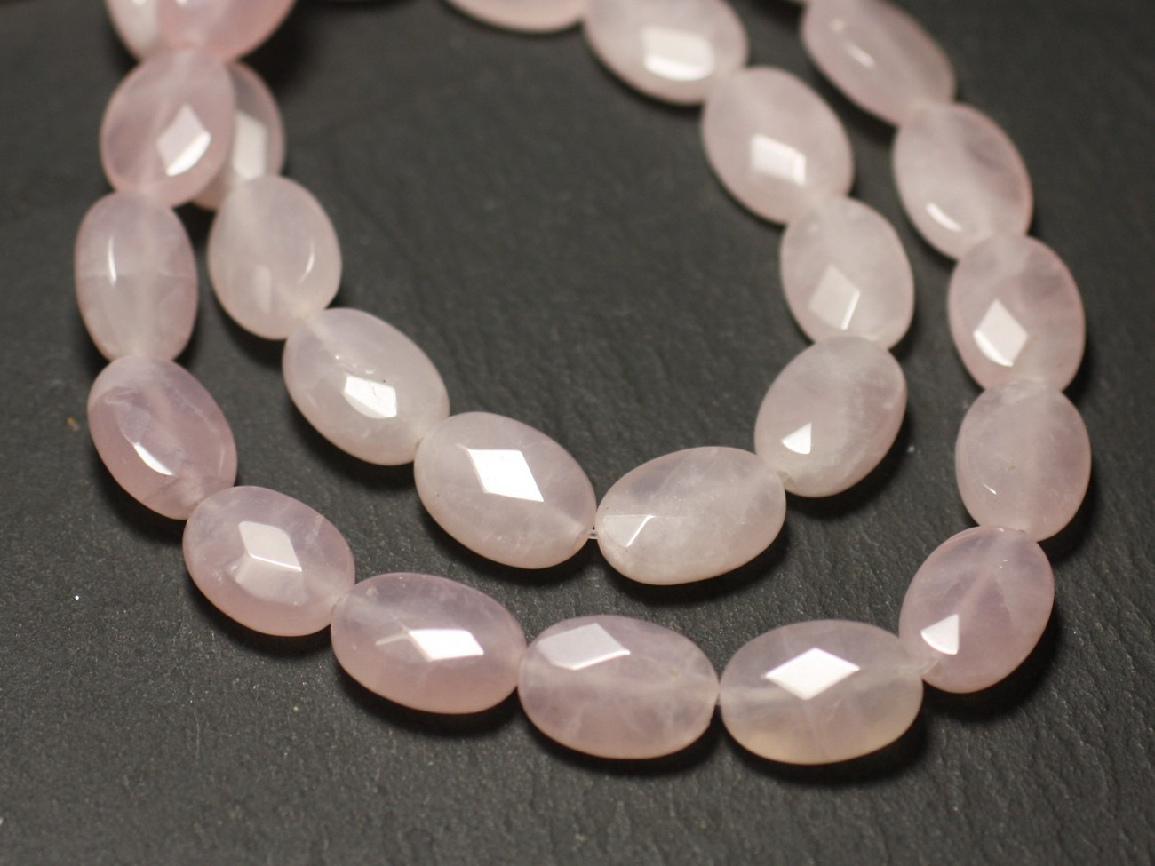 Fil 39cm 32pc env - Perles de Pierre - Quartz rose Ovales Facettés 14x10mm 
