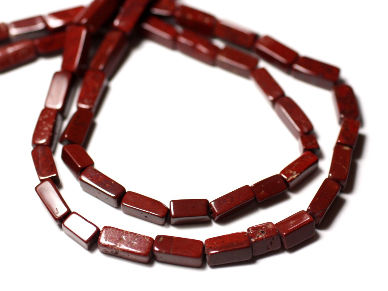 Fil 37cm 46pc env - Perles de Pierre - Jaspe Rouge Rectangles Cubes 5-8mm - 8741140012882 