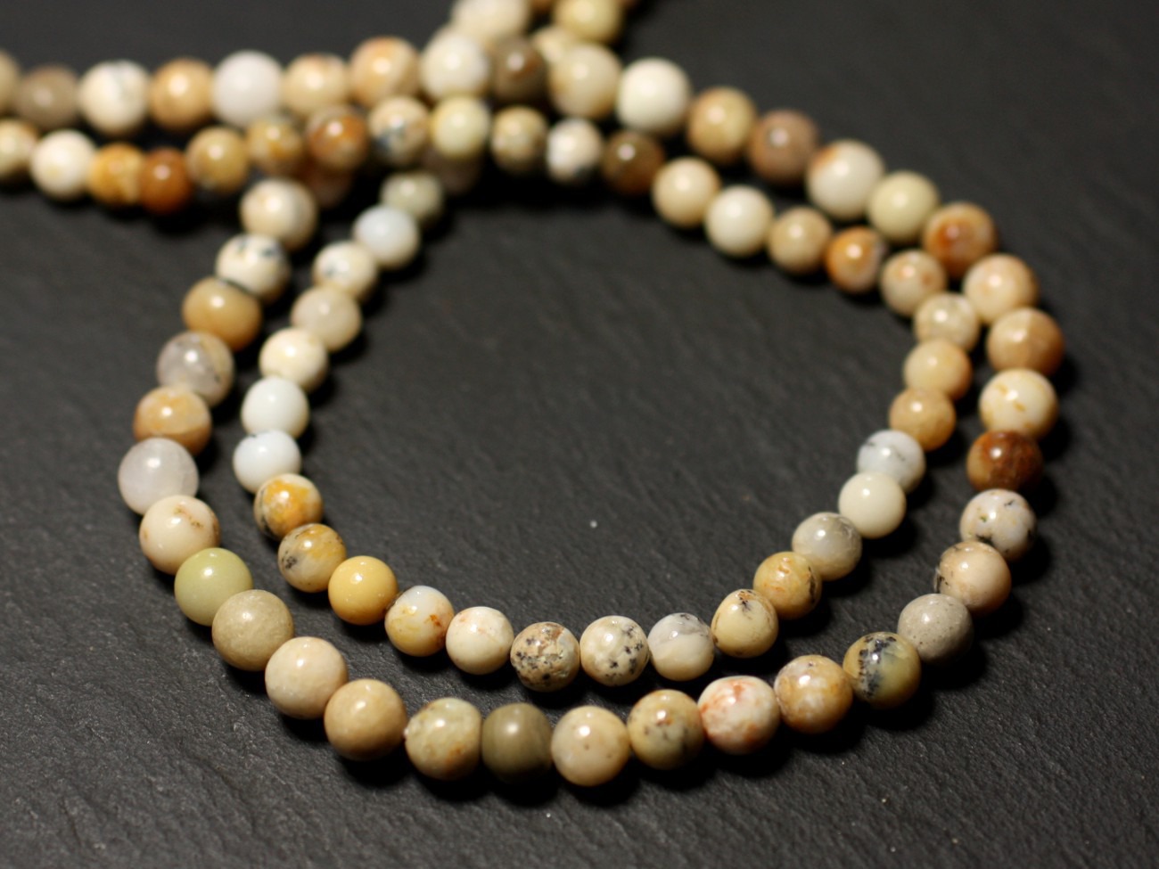 Fil 33cm 73pc env - Perles de Pierre - Opale dendritique Boules 3-4mm - 8741140012431 
