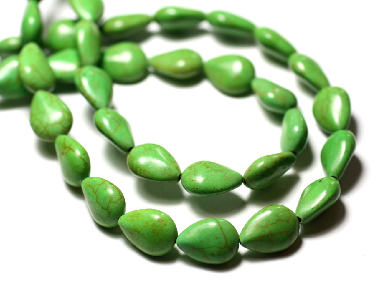 Fil 39cm 28pc env - Perles de Pierre Turquoise Synthèse Gouttes 14x10mm Vert 