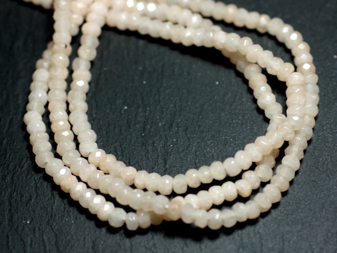 Fil 39cm 134pc env - Perles de Pierre - Jade Rondelles Facettées 4x2mm Rose Pastel Crème 